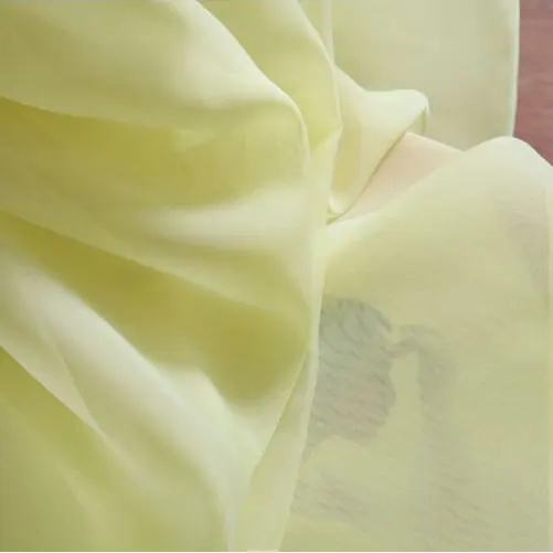 Zasłony na okno sypialni Tulle